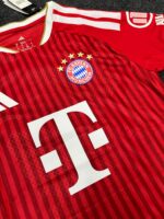 FC Bayern Home Kit 26-27 Season Half Sleeve - Image 2